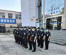 包含“团队守护：幕后英雄的执着坚守”的词条