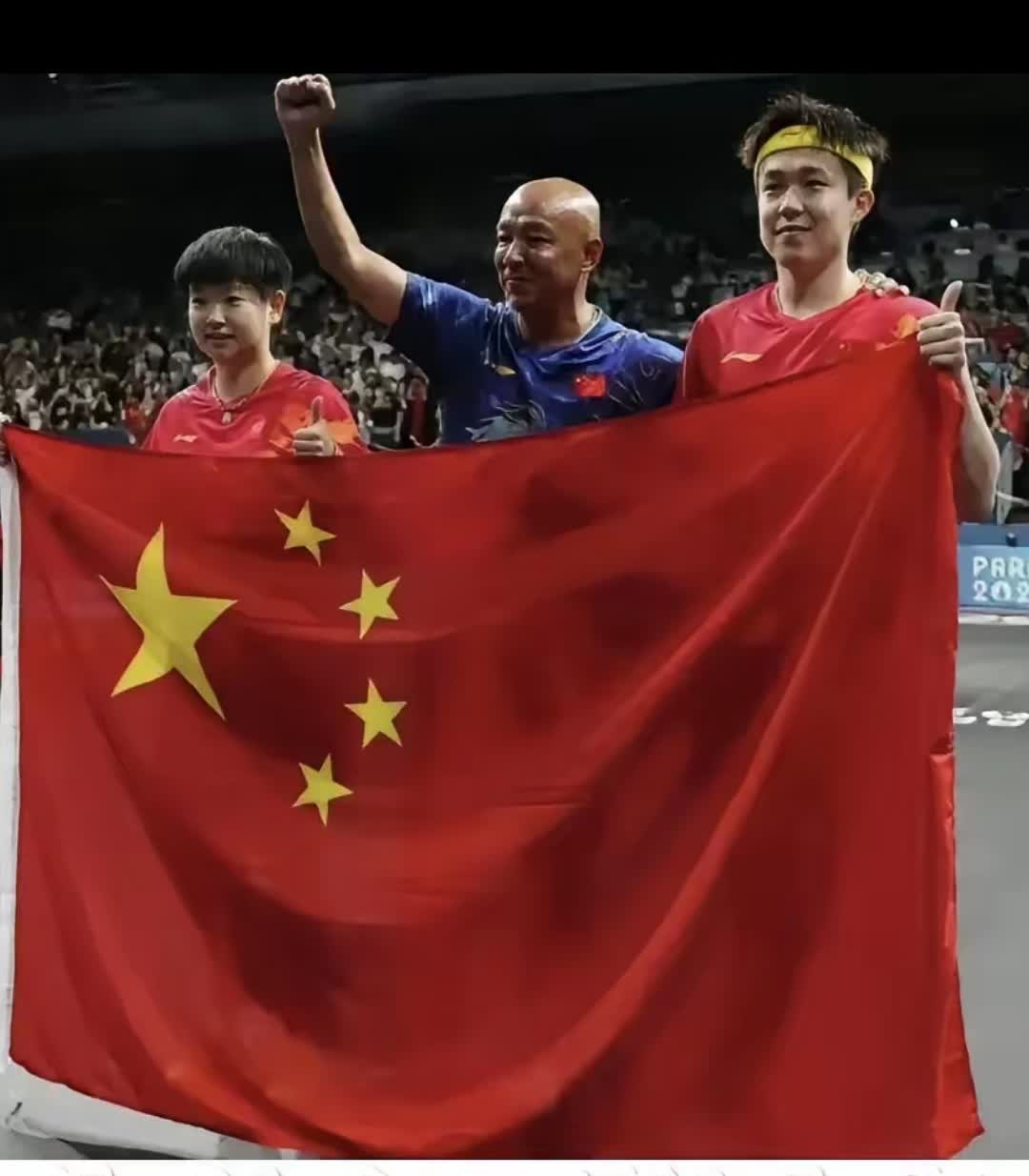 包含