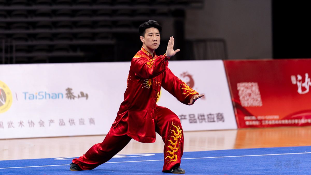 全国武术套路比赛，传统技艺新展现