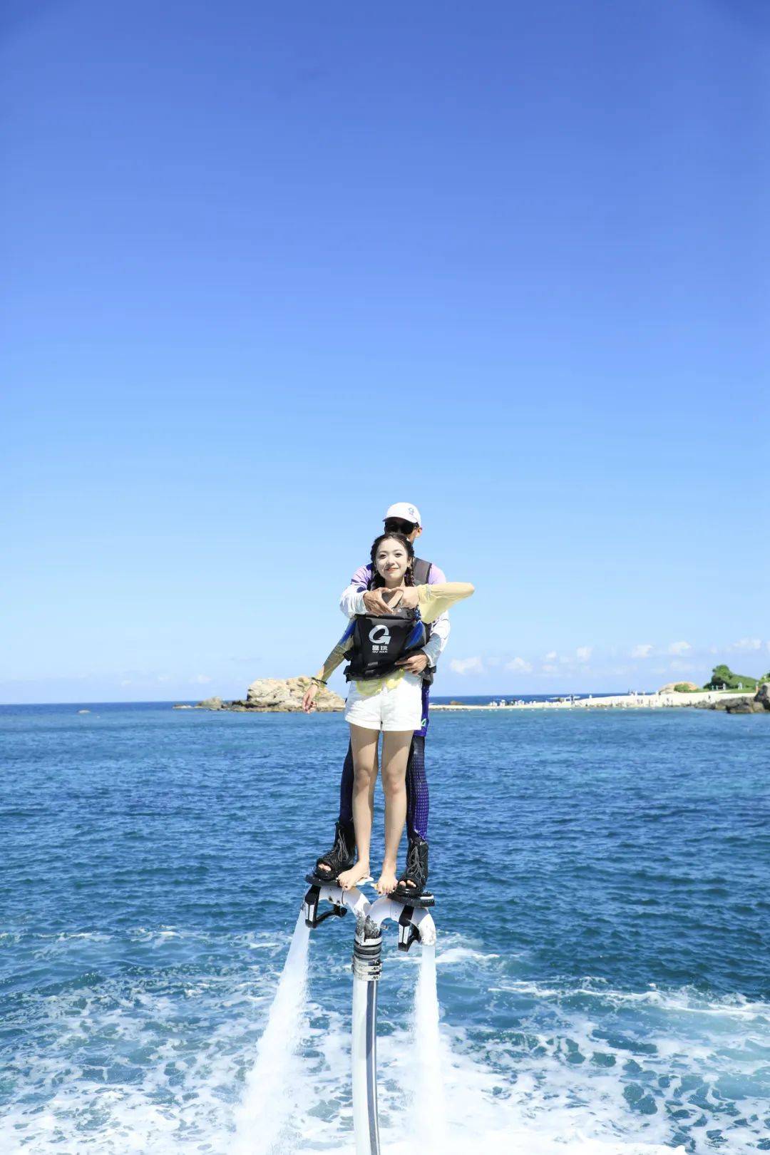 海岛沙滩滑翔伞，飞越海岸线的自由快感的简单介绍