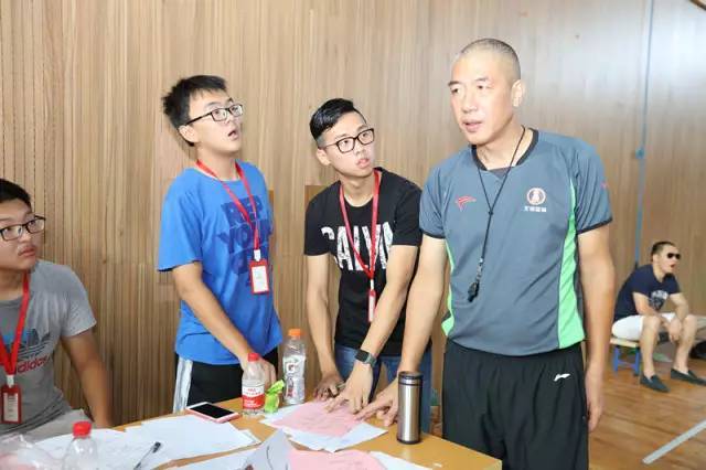 包含球员“多重身份”爆料：他们在公益、商业、娱乐中的精彩表现的词条