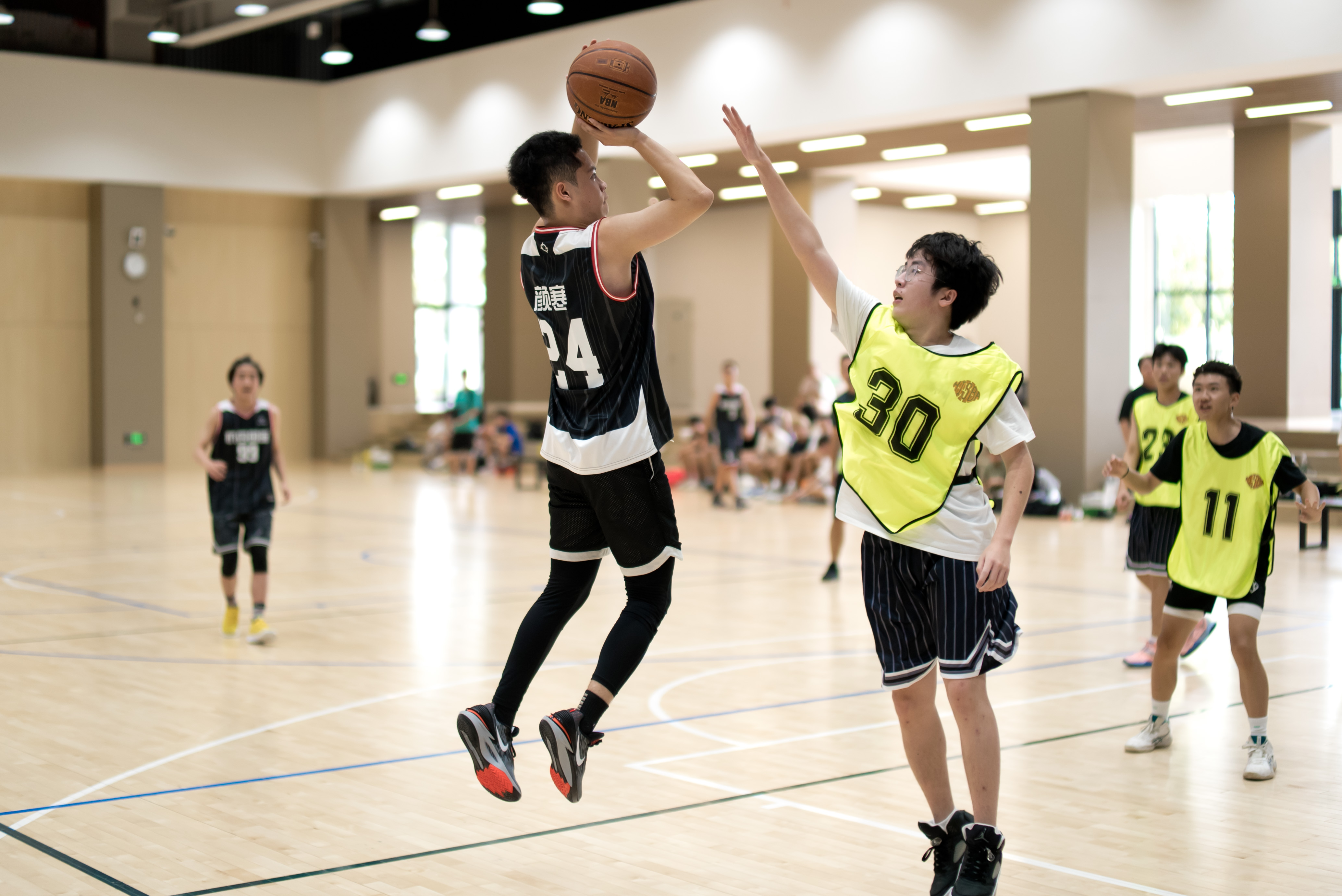 体育科技企业携手高校推动青少年篮球智能化培训